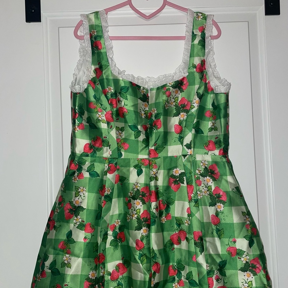 *SOLD OUT* Plus Zing in Spring Mini Dress - Picture 2 of 7
